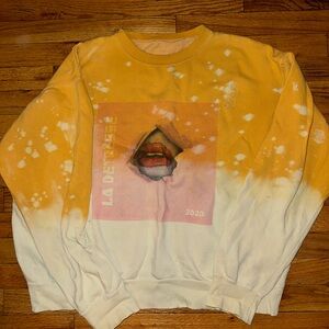 La Detresse Yellow and White Sweatshirt with Graphic